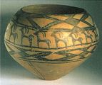 彩文土器：前4000年紀